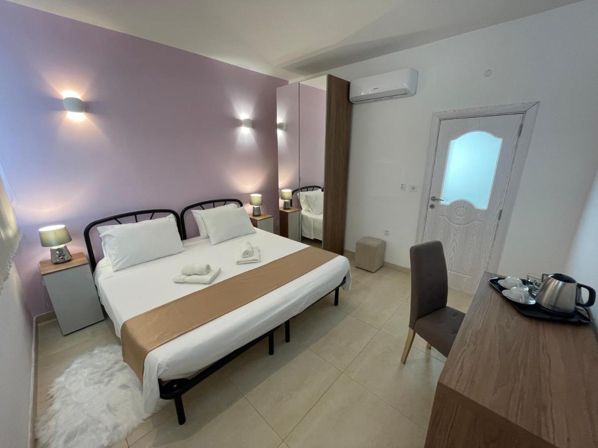 ビクトリア Alina Boutique Living Bed & Breakfast エクステリア 写真